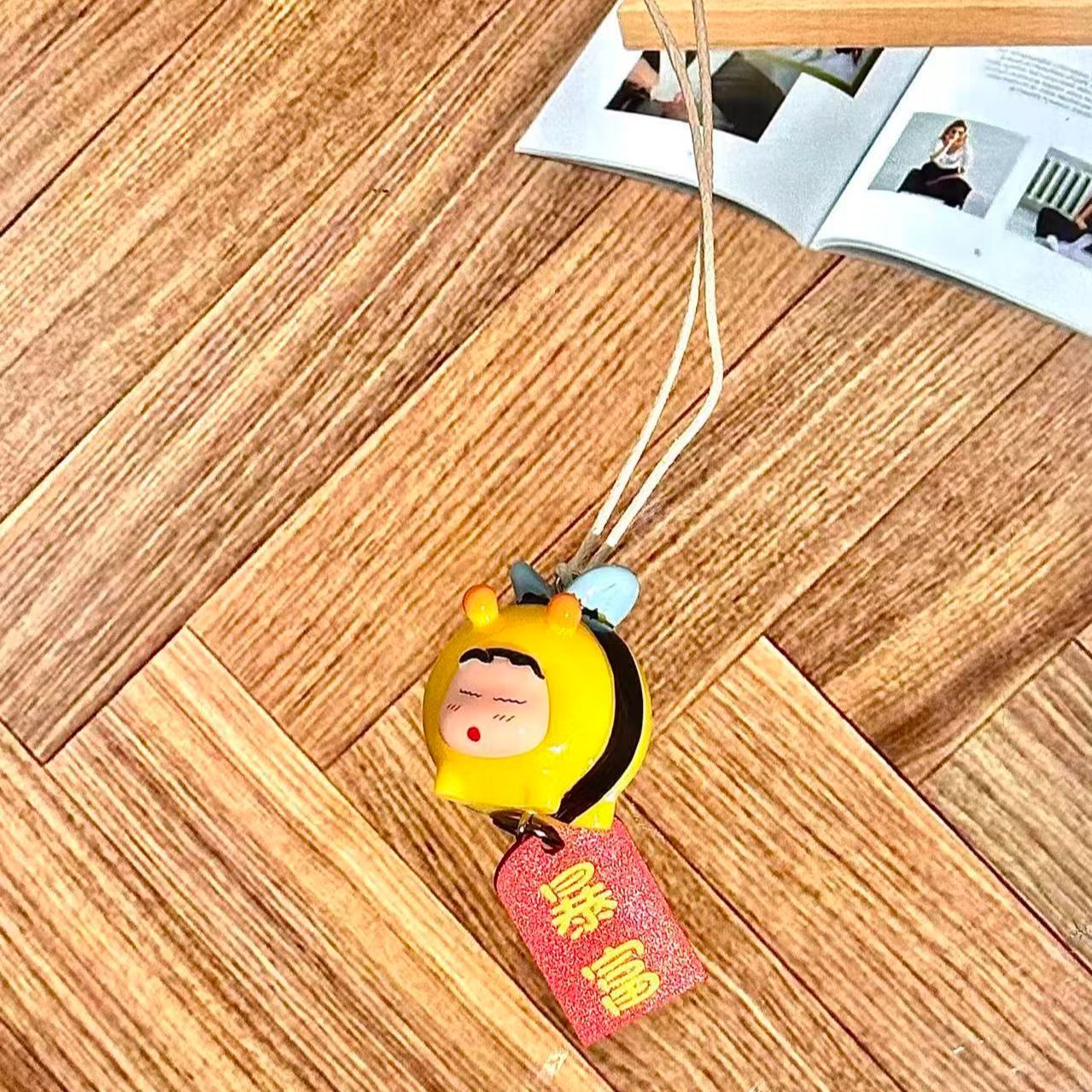 Figurka Crayon Shin-chan Bee C – Car Accessories Kit recenzja i cena